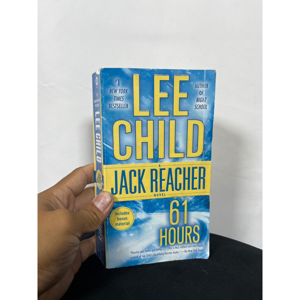 Lee‎ Child 61 Hours Jack Reacher Novel Paperback Book 9780440243694